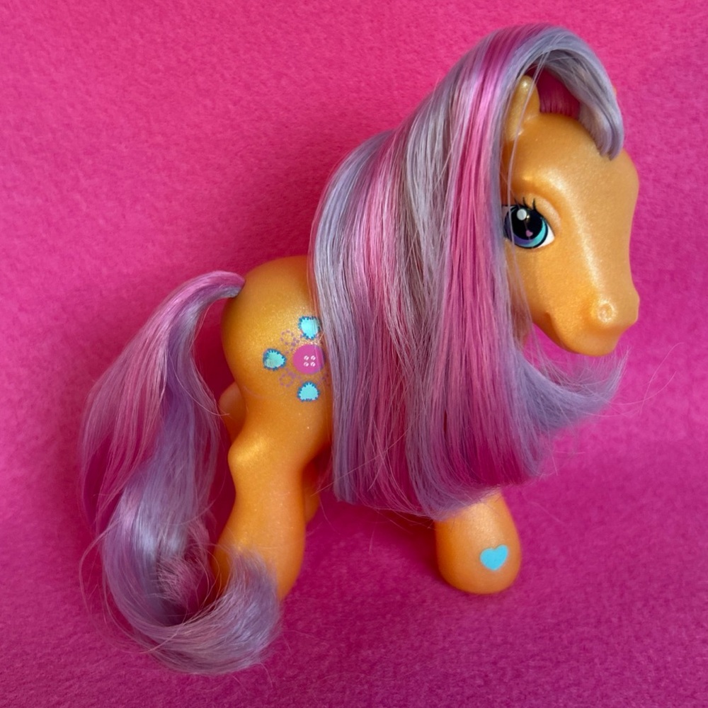 My Little Pony G3 SEW-AND-SO 2002 Orange w Pink & Purple Mane/Tail Hasbro
